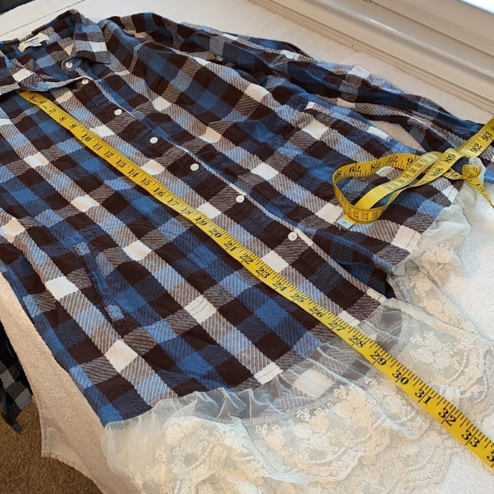 Hayden Los Angelos button down shirt lace edged long sleeves plaid Size Medium - Picture 3 of 9
